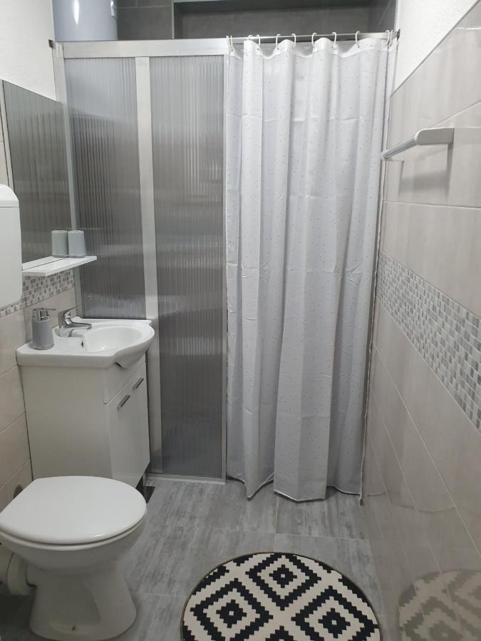 Diamond M Apartment Bihac Bagian luar foto